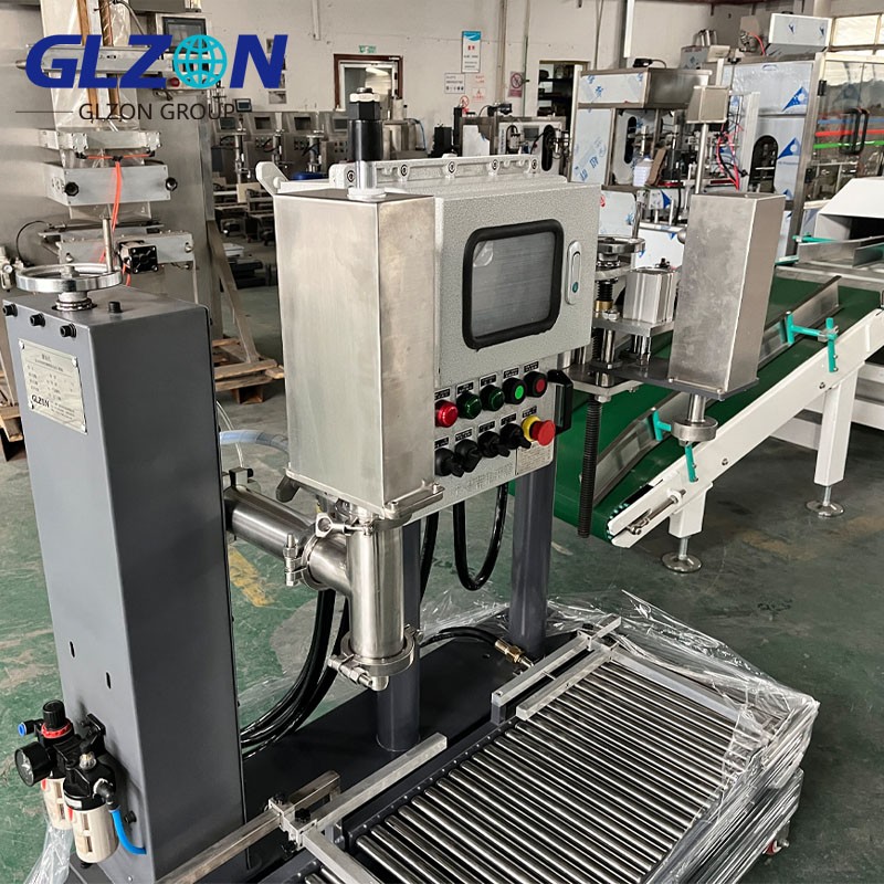 High-Precision Filling System GLZON 20L Jerrycan Filling Machine close-up view