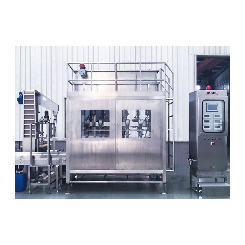 潤滑油灌裝機 桶裝水灌裝設(shè)備